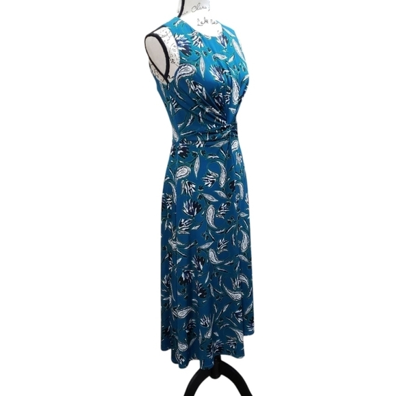 Vince Camuto Sleeveless Midi Dress - Picture 3 of 7